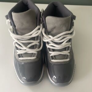 Retro high cool grey air Jordan’s 11